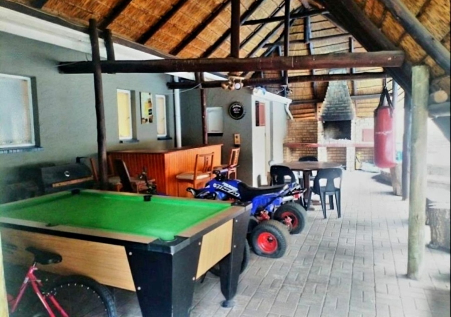 4 Bedroom Property for Sale in Safari Gardens North West